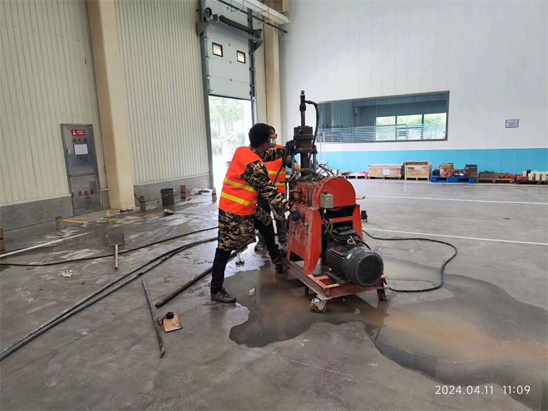 颍泉厂房地面下沉塌陷注浆加固施工